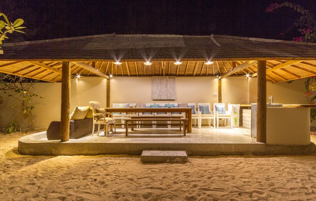 Villa Shelra Gili Meno Bagian luar foto